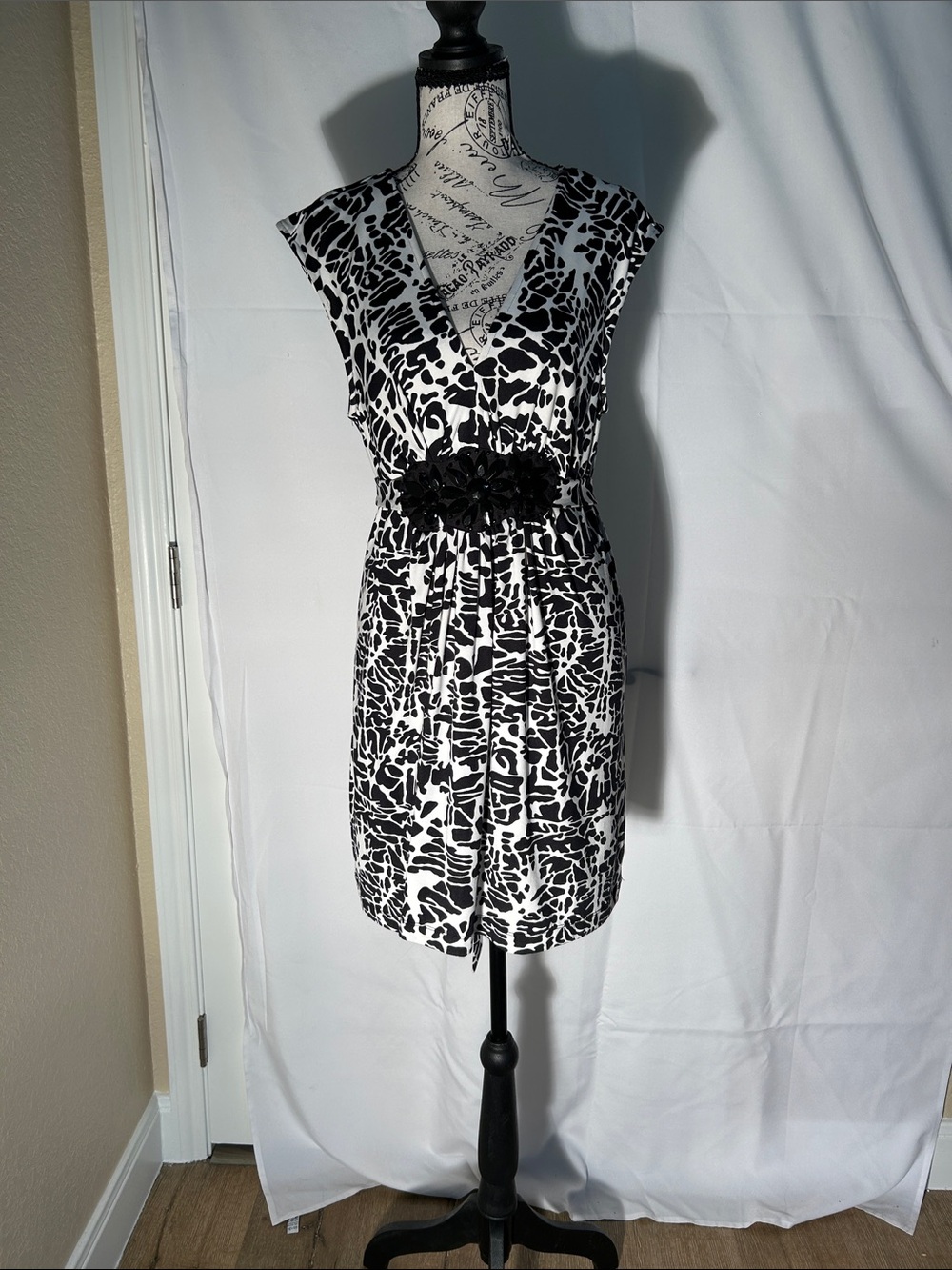 ECI Black and White Printed V-Neck Mini Dress